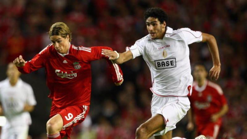 Marouane Fellaini dengan rambut pendek di Anfield. Copyright: &copy; Getty Images