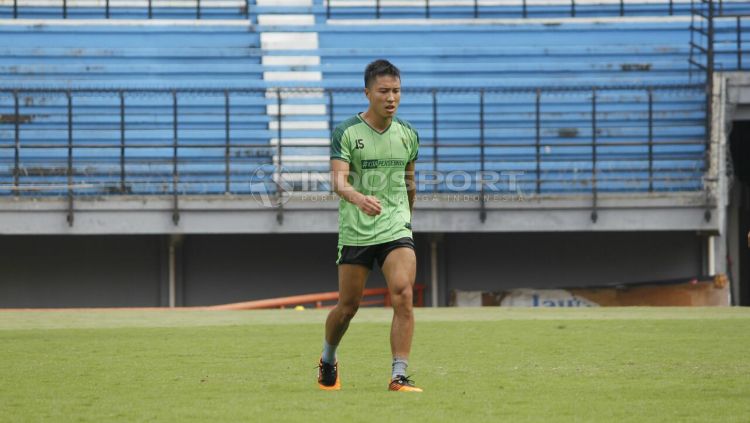 Arthur Irawan saat masih berseragam Persebaya Surabaya. Copyright: © Fitra Herdian Ariestianto/INDOSPORT