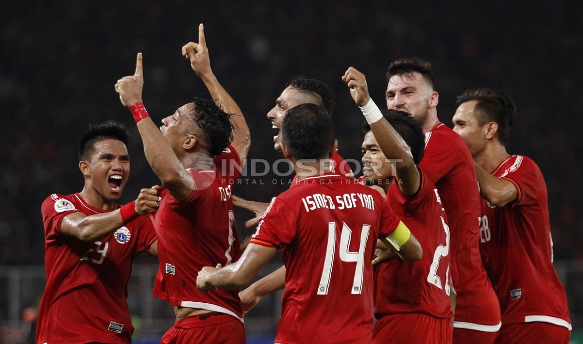 Selebrasi para pemain Persija Jakarta atas gol yang diciptakan Addison Alves. Copyright: © Herry Ibrahim/INDOSPORT