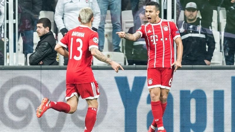 Thiago Alcantara merayakan golnya ke gawang Besiktas. Copyright: © Getty Images