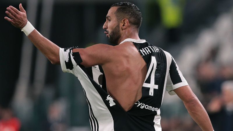 Jersey Benatia robek. Copyright: © Getty Images