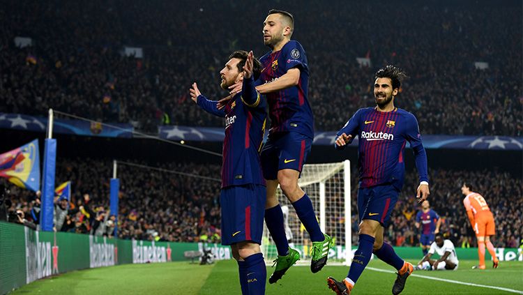 Lionel Messi merayakan gol yang ia cetak ke gawang Chelsea. Copyright: © Getty Images