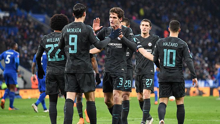 Selebrasi para pemain Chelsea usai Alvaro Morata mencetak gol pertama Chelsea. Copyright: © Getty Images