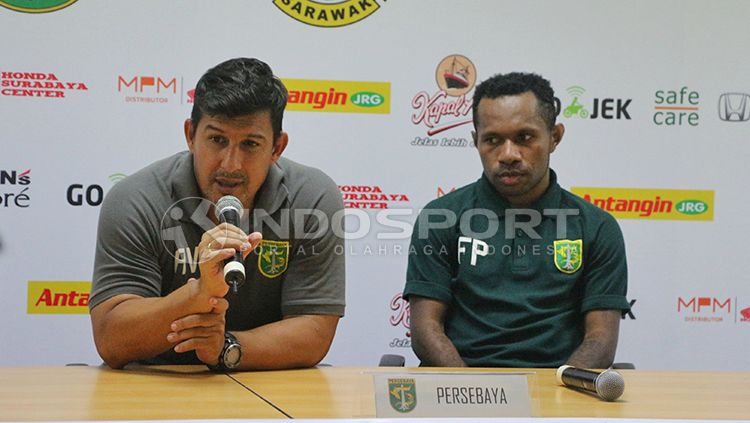 Alfredo Vera dan Fernando Pahabol saat bertemu awak media. Copyright: © Fitra Herdian/INDOSPORT