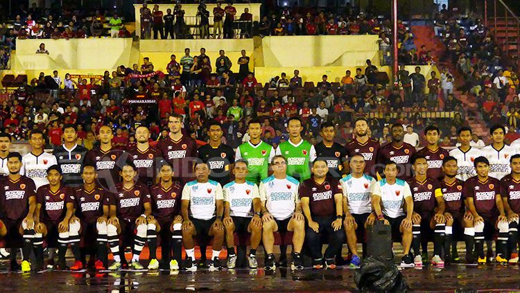 PSM Makassar resmi memperkenalkan jersey anyar mereka pada Sabtu kemarin (17/3/18) untuk mengarungi musim kompetisi 2018 mendatang. Copyright: © Reno Firhad Rinaldi/INDOSPORT