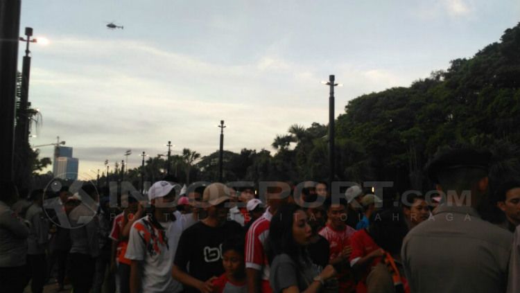 Suasana GBK jelang Bhayangkara FC vs Persija Copyright: © Petrus Manus Da'Yerimon/INDOSPORT