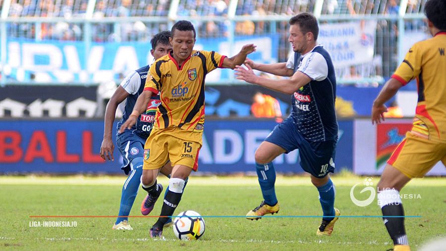Arema FC vs Mitra Kukar. Copyright: © liga-indonesia.id