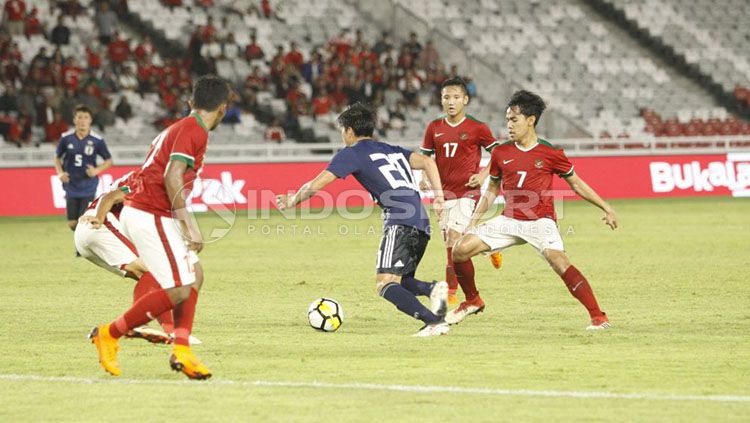 Timnas U-19 vs Jepang U-19. Copyright: © INDOSPORT/Abdurrahman Ranala