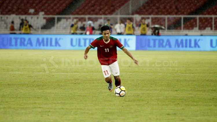 Firza Andika di laga persahabatan melawan Timnas Jepang di GBK. Copyright: Â© Abdurrahman Ranala/INDOSPORT