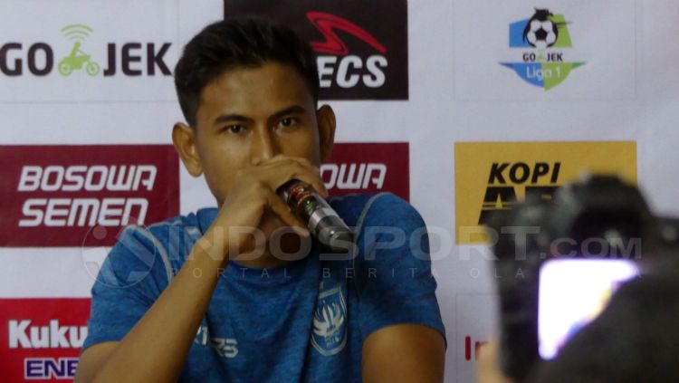 Haudi Abdillah, pemain PSIS Semarang dalam konferensi pers. Copyright: © Reno Firhad Rinaldi/INDOSPORT