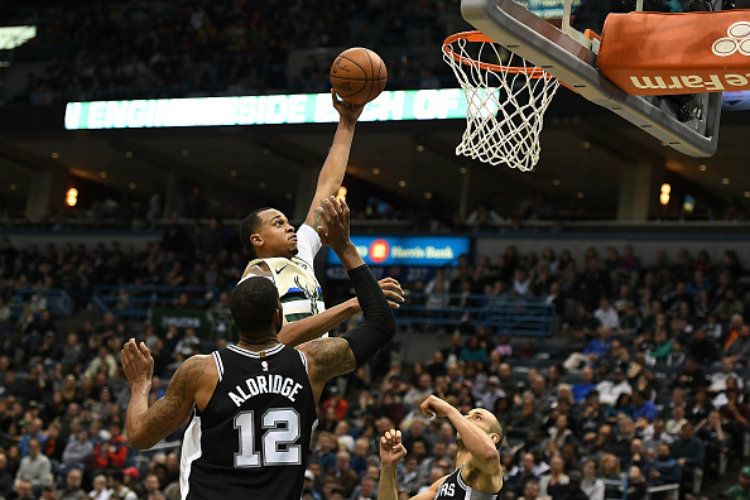 San Antonio Spurs vs Milwaukee Bucks. Copyright: © Getty Images