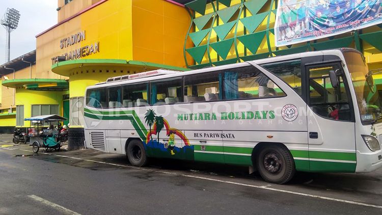 Bus baru PSMS Medan. Copyright: © INDOSPORT/Kesuma Ramadhan