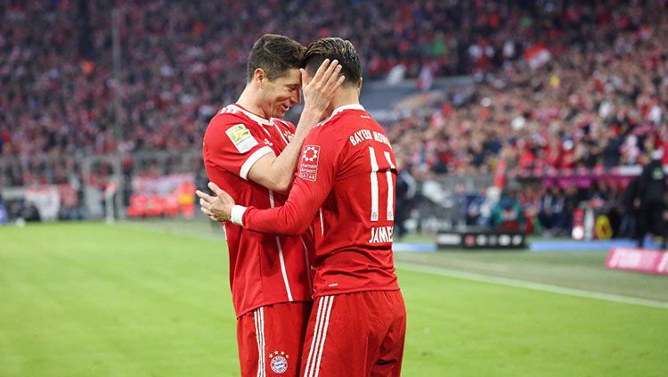 Lewandowski dan James Rodriguez Copyright: © Twitter