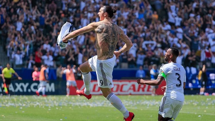 Zlatan Ibrahimovic cetak gol perdana di MLS. Copyright: © Twitter.