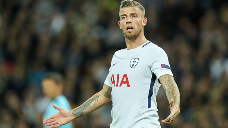 AS Roma telah menemui kesepakatan personal dengan bek Tottenham Hotspur, Toby Alderweireld. Copyright: © Getty Images