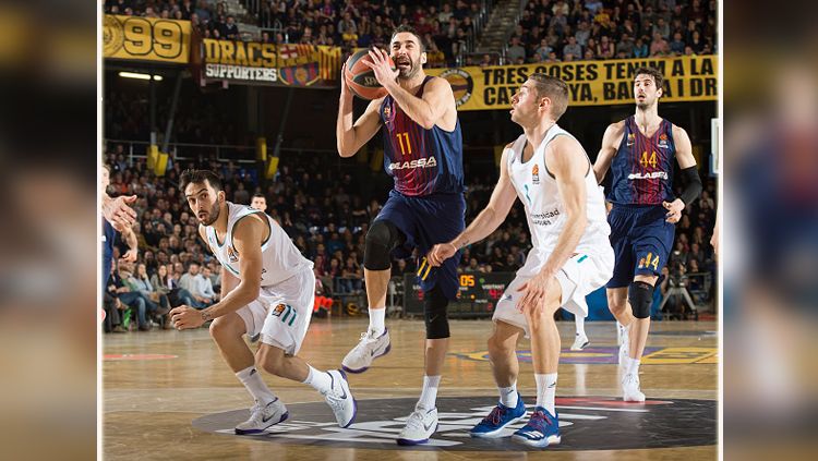 Real Madrid vs Barcelona di Liga ACB. Copyright: © Getty Images