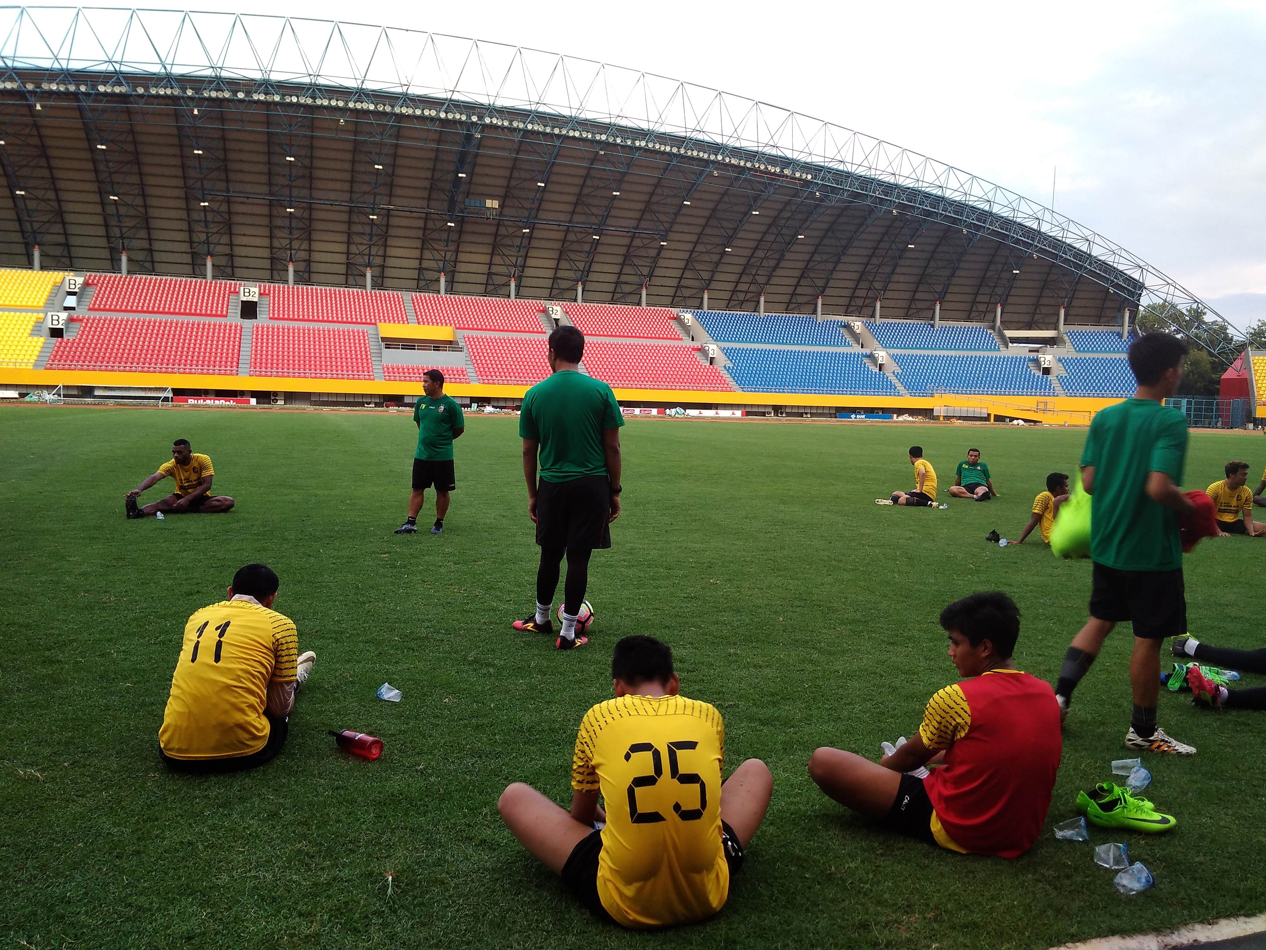 Suasana Latihan Sriwijaya FC. Copyright: © INDOSPORT/Muhammad Effendi