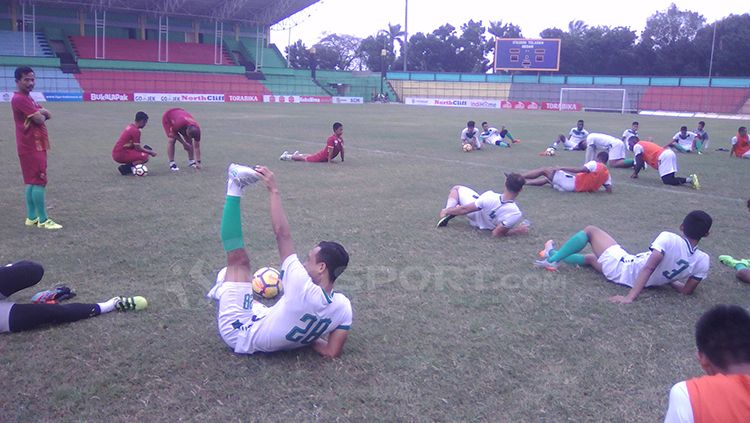 PSMS Medan dalam sesi latihan. Copyright: © Kesuma Ramadhan/INDOSPORT