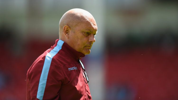 Almarhum Ray Wilkins adalah mantan gelandang internasional Inggris yang kariernya membentang sejak awal dekade 70-an hingga medio 90-an. Copyright: © Getty Images