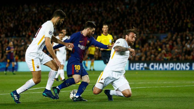 Barcelona vs AS Roma. Copyright: © INDOSPORT