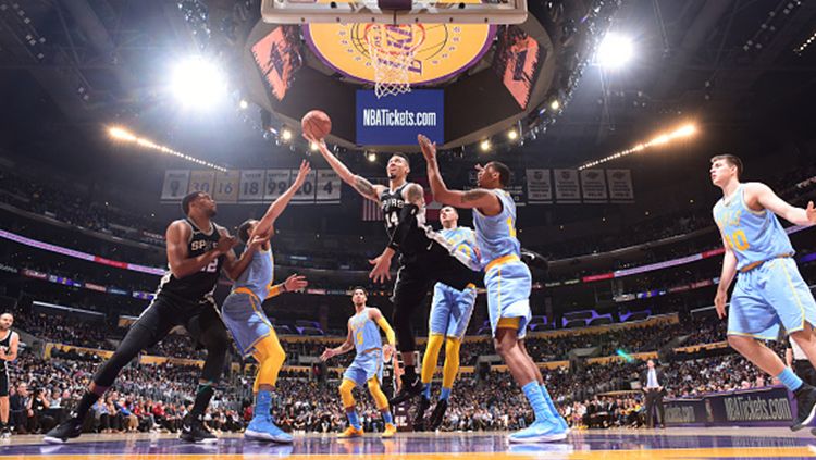 Siatuasi pertandingan San Antonio Spurs v Los Angeles Lakers. Copyright: © Getty Images