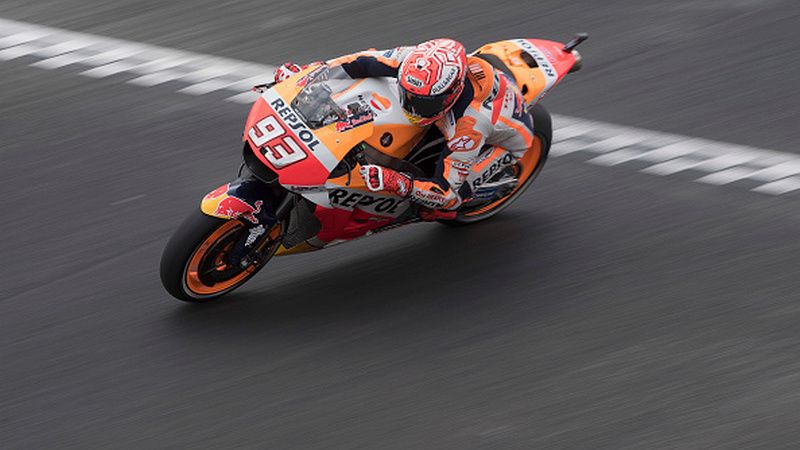 Marc Marquez dalam sesi FP2 Argentina. Copyright: © Getty Image