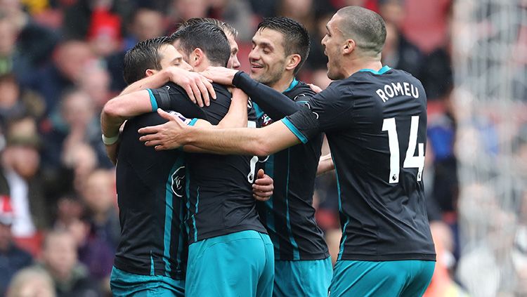 Aksi selebrasi Southampton gol yang dipersembahkan Shane Long pada menit ke-17'. Copyright: © INDOSPORT