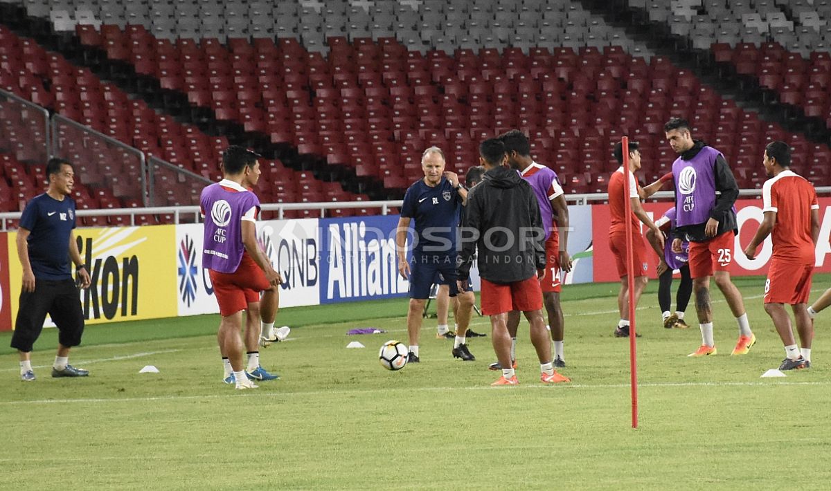 Latihan tim Johor Darul Takzim (JDT) di GBK. Copyright: © Herry Ibrahim/INDOSPORT