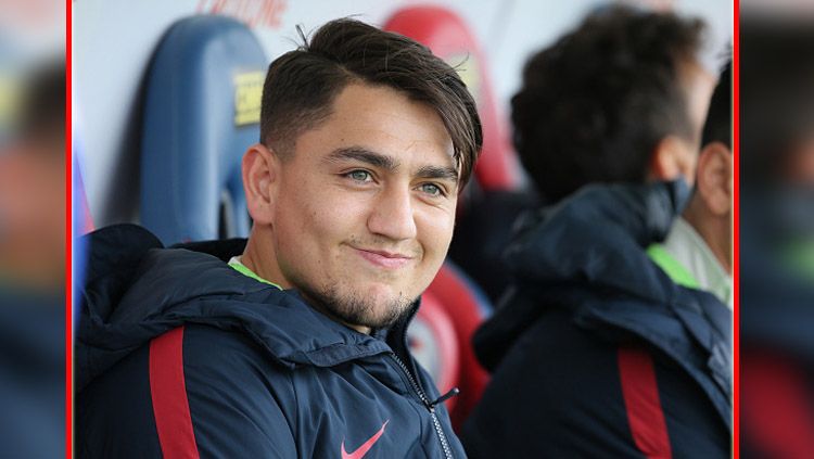 Winger AS Roma, Cengiz Under, masuk bidikan tiga klub Liga Inggris yakni Leicester City, Manchester United, dan Newcastle United setelah batal pindah ke Napoli di bursa transfer ini. Copyright: © Getty Images