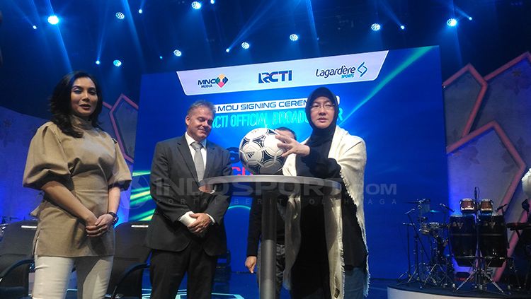 RCTI kembali menyiarkan Piala AFF 2018. Copyright: © Zainal Hasan/INDOSPORT