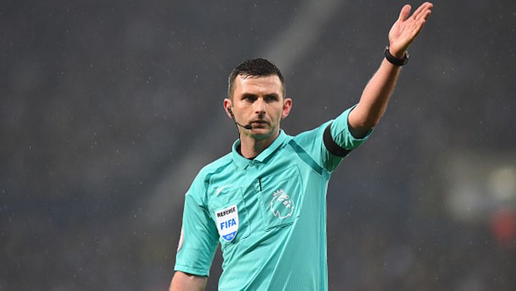 Michael Oliver, wasit asal Inggris. Copyright: © Getty Images