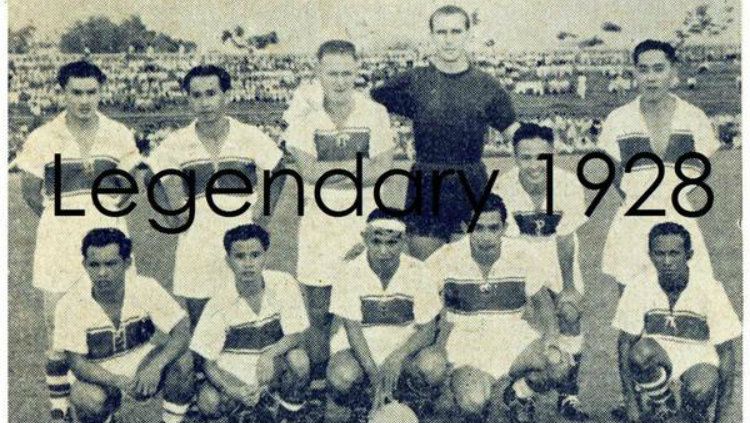 Arnold van der Vin bersama Persija Jakarta. Copyright: © Kaskus/tamanskayaguard