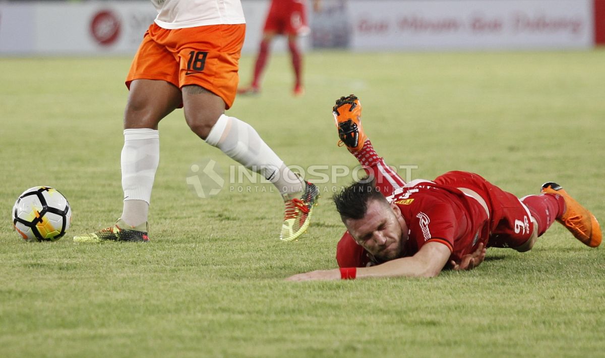 Selebrasi Marko Simic usai mencetak gol pertama ke gawang JDT. Copyright: Â© Herry Ibrahim/INDOSPORT