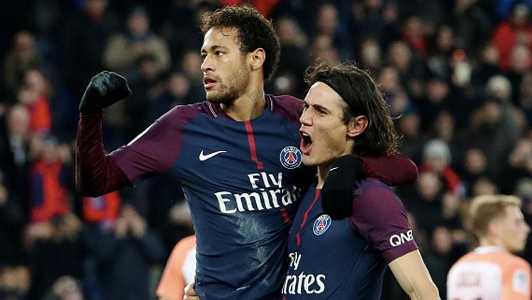 Neymar dan Edinson Cavani saat merayakan selebrasi bersama. Copyright: © Getty Images