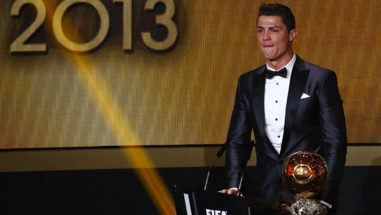 Cristiano Ronaldo  meraih Ballon d'Or Copyright: © Getty Images