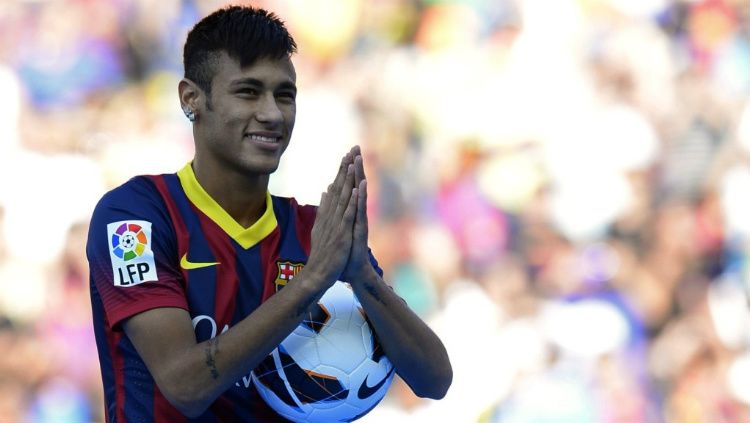 Neymar saat berseragam Barcelona. Copyright: © Getty Images