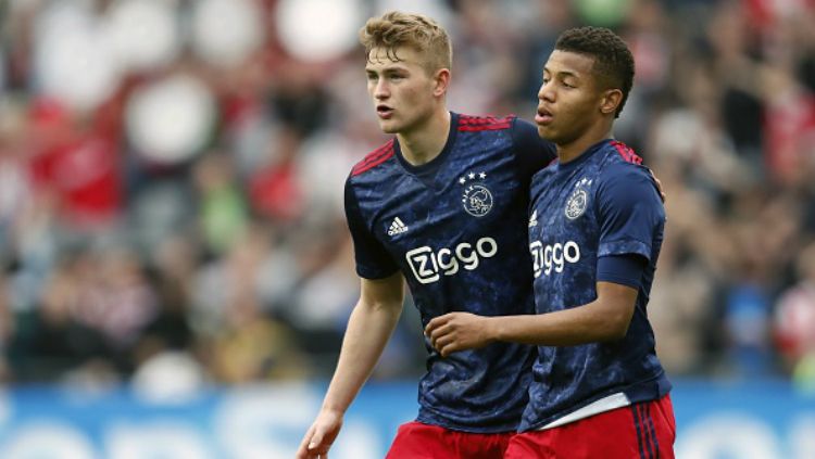 David Neres (kanan), dapat menambah produktivitas serangan Manchester United. Copyright: © Getty Images