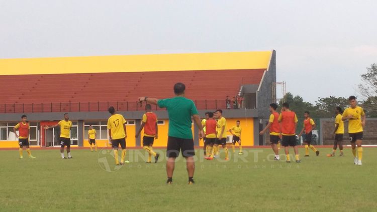 Sriwijaya FC jalani latihan. Copyright: © Muhammad Effendi/INDOSPORT