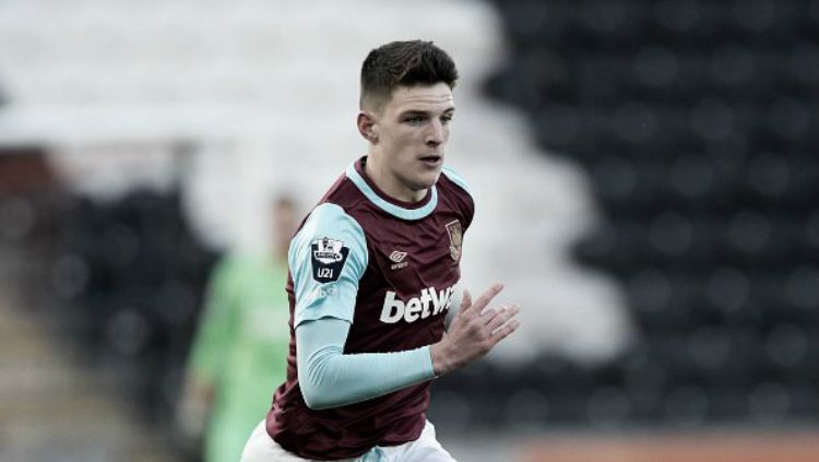 Frank Lampard masih ingin memboyong Declan Rice dari West Ham yang akan membuat total belanja Chelsea di bursa transfer ini menembus 250 juta pounds (Rp4,8 T). Copyright: © Getty Images