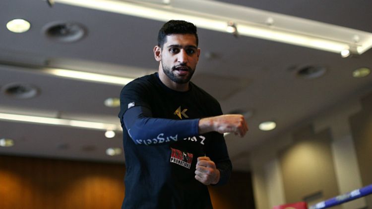 Amir Khan petinju asal Britania Raya ingin menantang. Copyright: © Getty Images