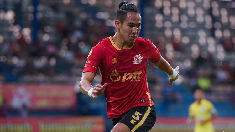 Pemain PTT Rayong, Ryuji Utomo. Copyright: Â© Ofisial PTT Rayong