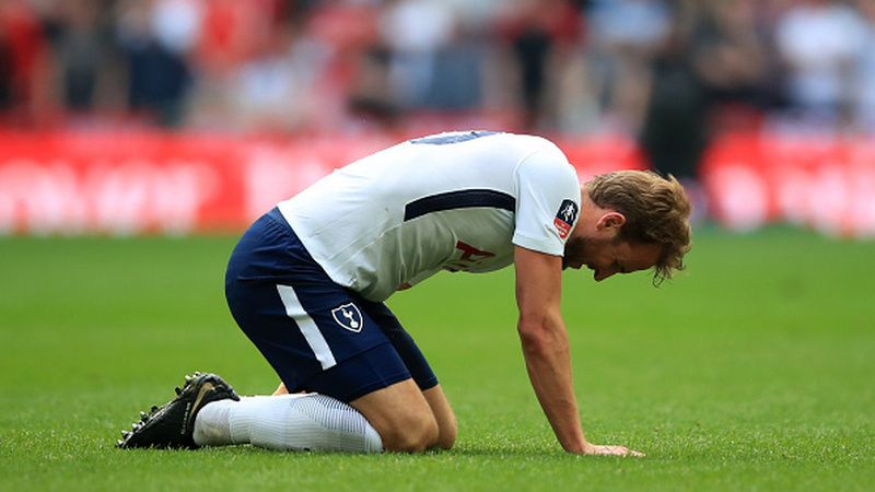 Tottenham Hotspur telah mendaftarkan Harry Kane untuk ambil bagian di Liga Konferensi Eropa yang secara otomatis mengubur mimpi Manchester City. Copyright: © Getty Image