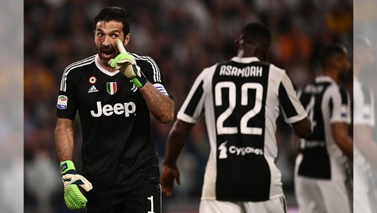 Usai dikalahkan oleh Napoli, Gianluigi Buffon lakukan aksi berkelas. Copyright: Â© NicolÃ² Campo/LightRocket via Getty Images