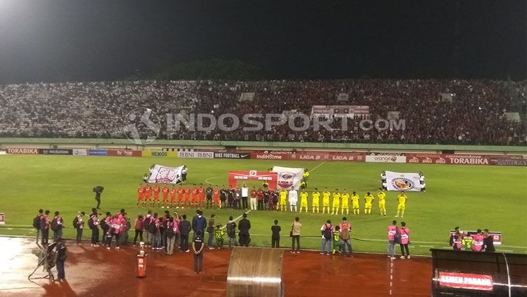 Persis vs Semen Padang Copyright: © INDOSPORT/Arief Setiadi