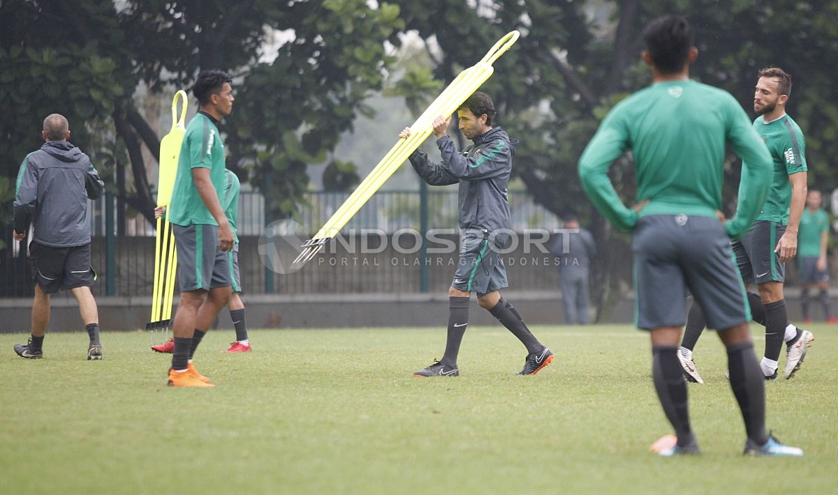 Latihan Timnas U-23. Copyright: © Herry Ibrahim/INDOSPORT.COM