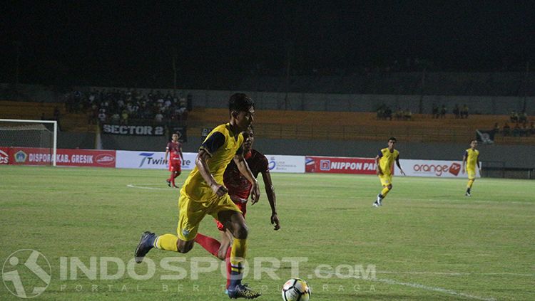 Persegres vs Persigo Semeru. Copyright: © INDOSPORT/Fitra Herdian