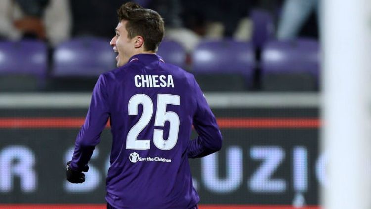 Usia Gonzalo Higuain yang kian menua membuat Juventus buat rencana besar dengan Fiorentina terkait Federico Chiesa pada bursa transfer musim panas ini. Copyright: © I Ultimo Uomo