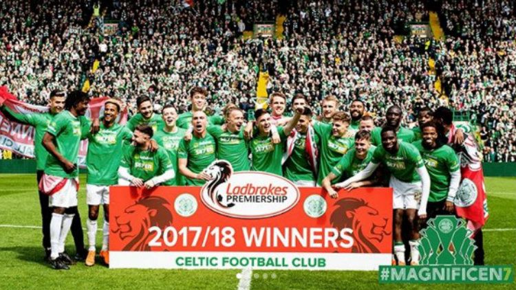 Bendera Palestina di perayaan juara Celtic. Copyright: Â© celticfc/Instagram