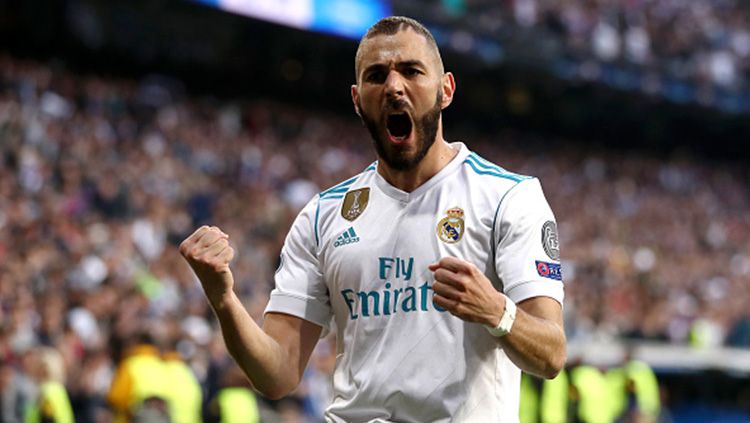 Pemain Real Madrid, Karim Benzema, berhasil mencetak rekor gol di pertandingan pekan ke-2 LaLiga Spanyol 2019/20 melawan Real Valladolid di Santiago Bernabeu. Copyright: © INDOSPORT