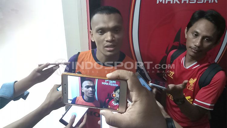 Ferdinand Sinaga Copyright: © INDOSPORT/Wira Wahyu